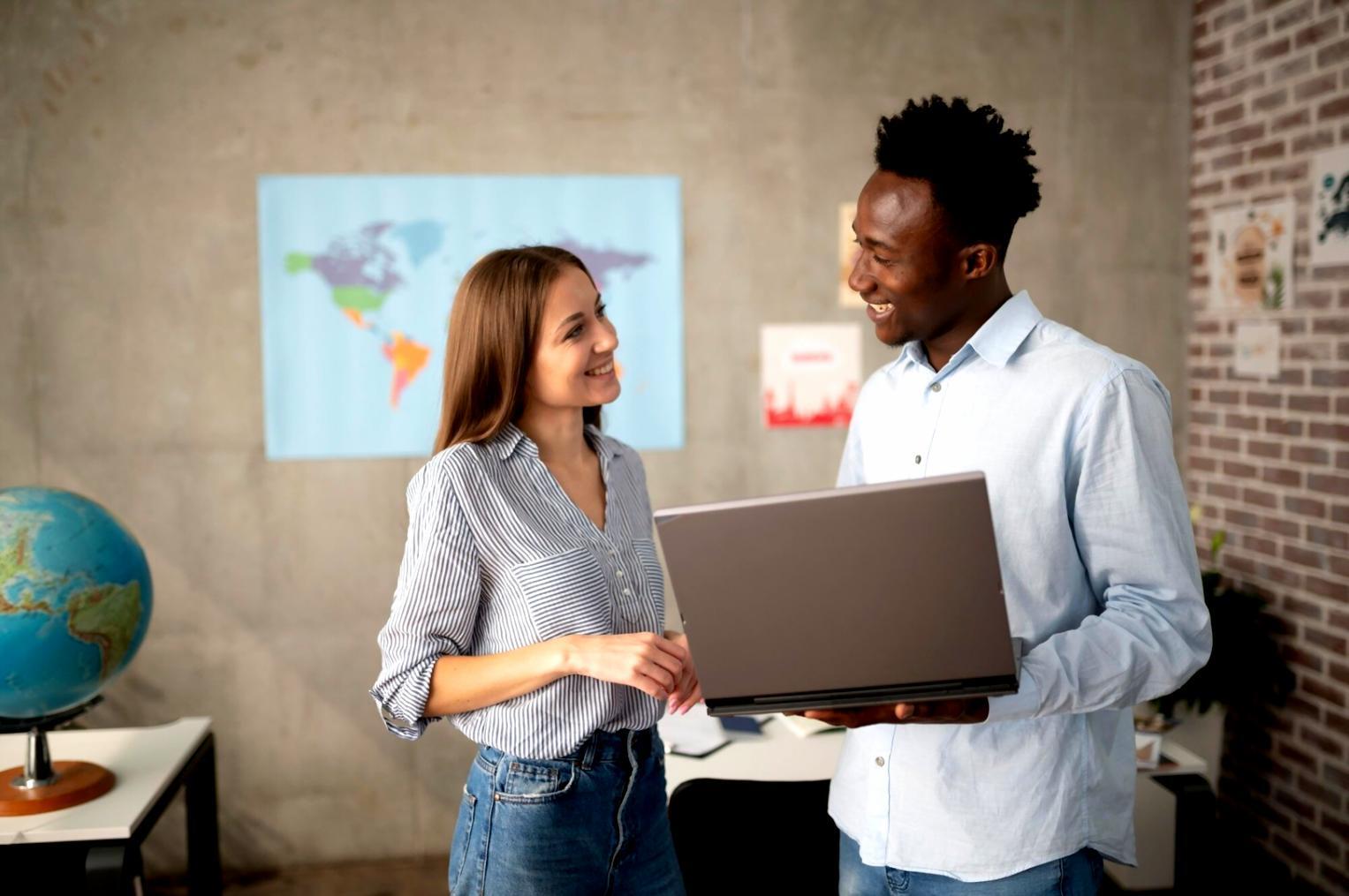 Sessão de trabalho em grupo durante a formação